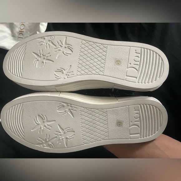 Dior men’s B23 high top size 10 US, size 43 EU. 
Never been worn. - Picture 5 of 6